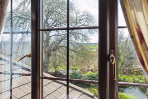 Photo 33- click for photo gallery